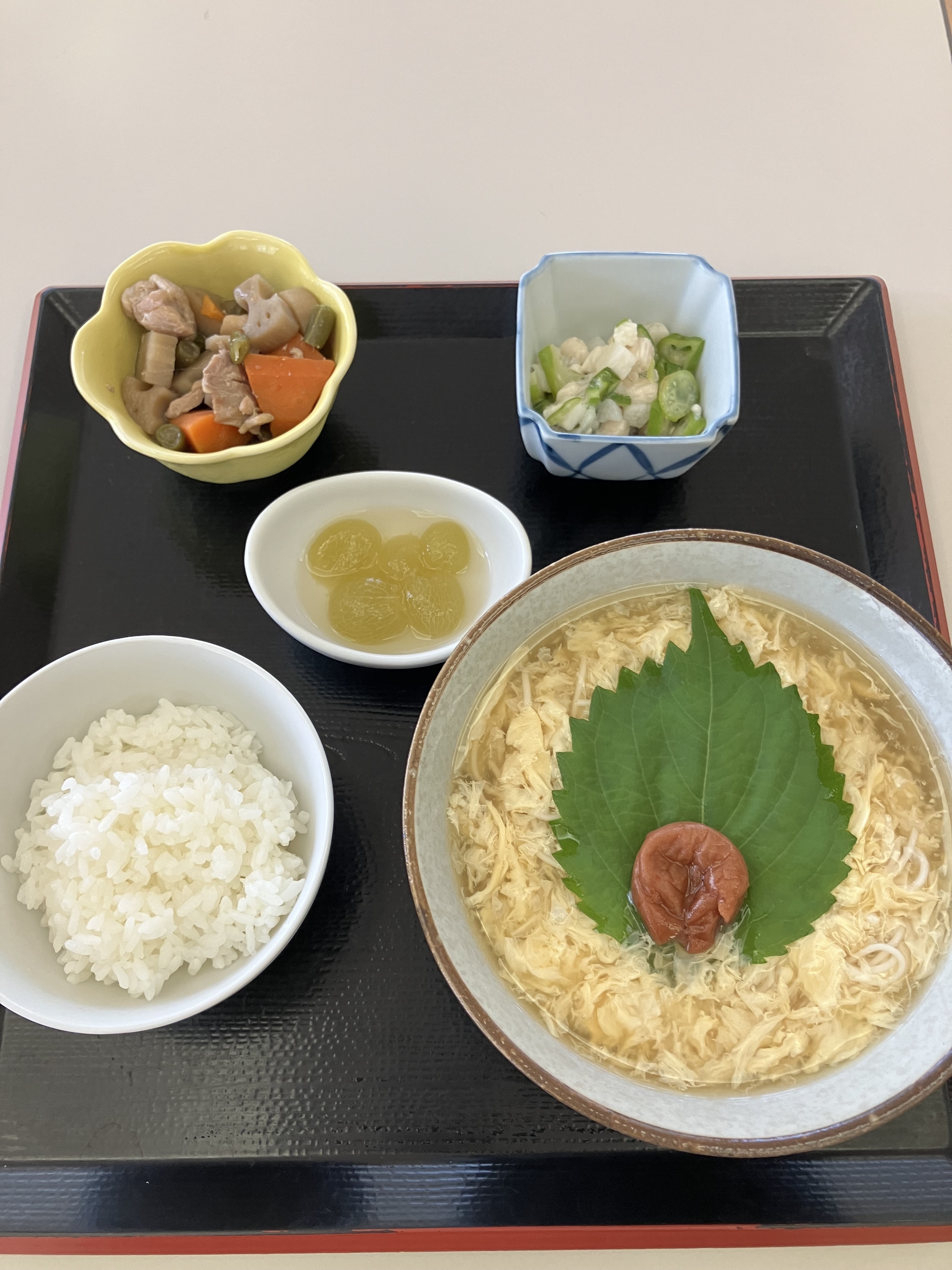 本日の献立「玉子かけ梅にゅうめん」～厨房～